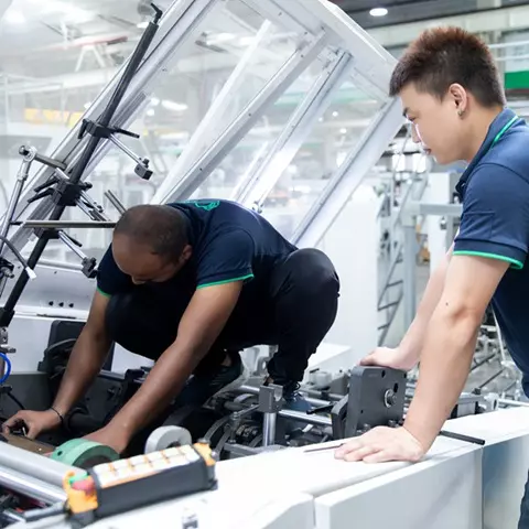 OYANG Field Engineer Guiding Machine Foundation Placement